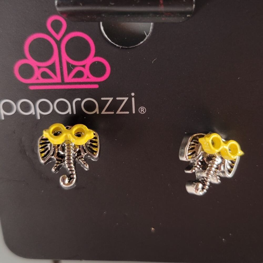 Paparazzi Elephant Stud Earrings Yellow Glasses Silver Tone Animal Jewelry NWT